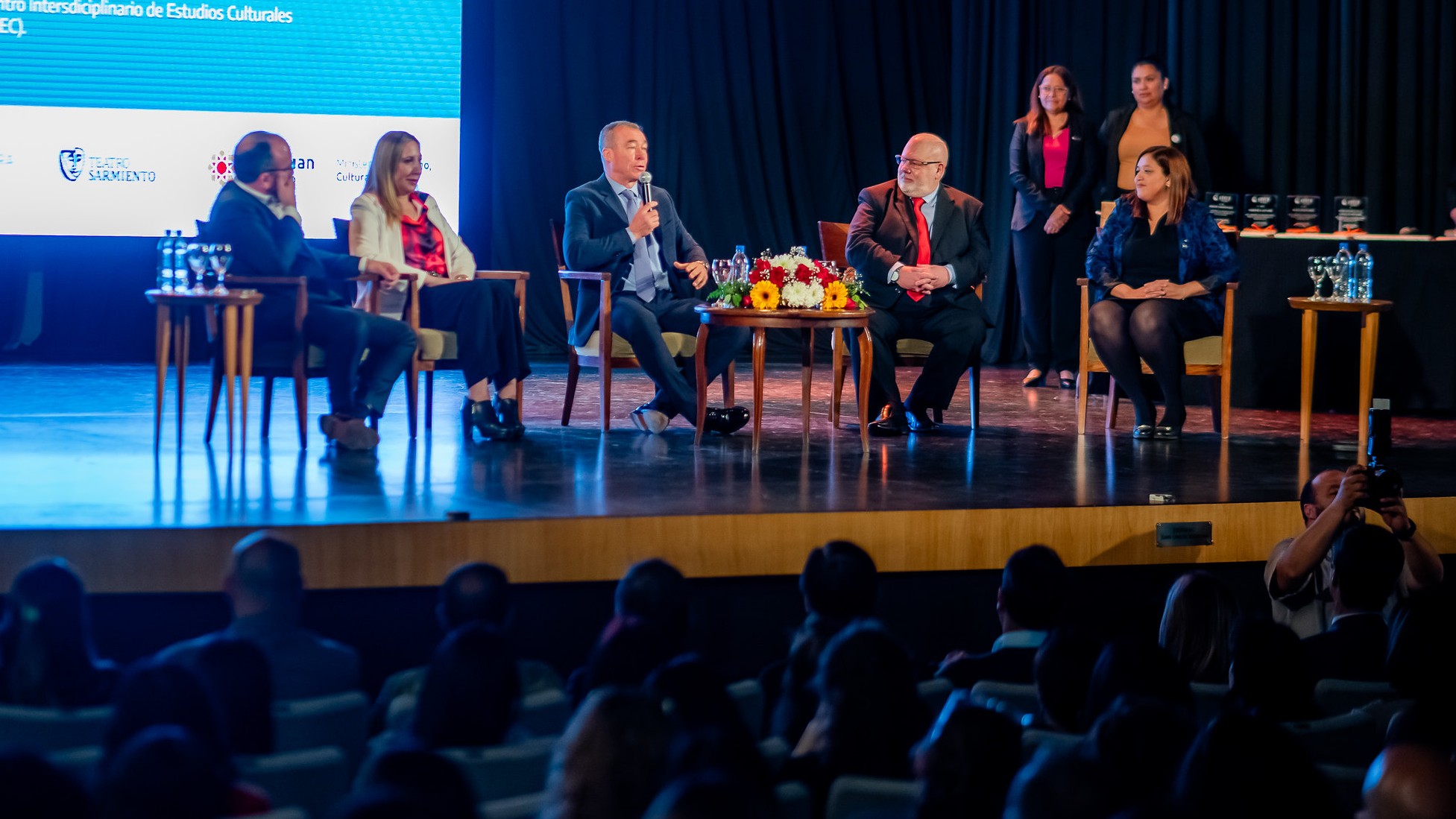 Docentes participaron de un seminario de capacitación en ceremonial escolar